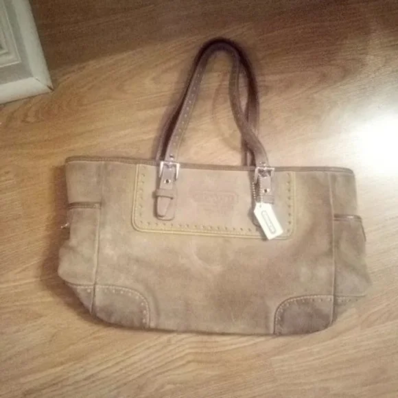 💙Coach leatherware vintage brown suede purse - Picture 1 of 7